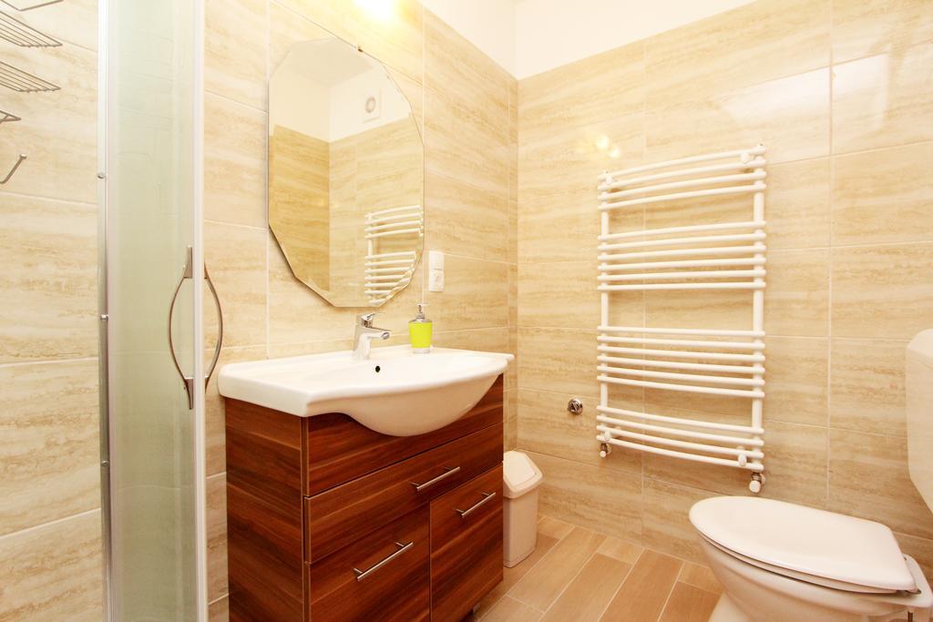 Bodó Park Apartment Heviz Quarto foto